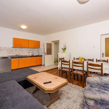 Komfortables Nur 400 Meter Zum Mit Meerblick, Grillbereich, Klima Apartment