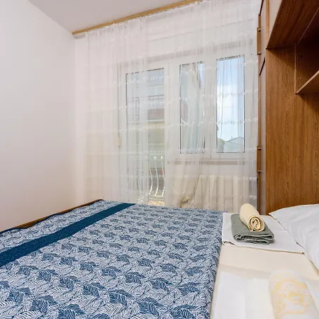 Apartamento Komfortables Nur 400 Meter Zum Mit Meerblick, Grillbereich, Klima Crikvenica