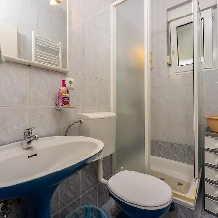 Komfortables Nur 400 Meter Zum Mit Meerblick, Grillbereich, Klima Apartamento