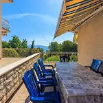 Komfortables Nur 400 Meter Zum Mit Meerblick, Grillbereich, Klima Apartment Crikvenica