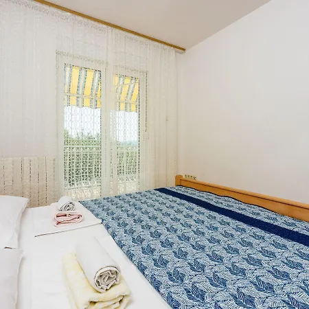 Apartmán Komfortables Nur 400 Meter Zum Mit Meerblick, Grillbereich, Klima Crikvenica