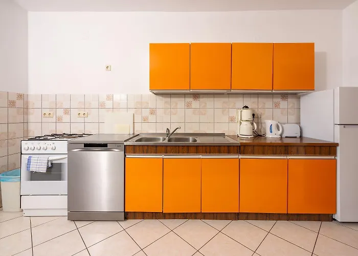 Komfortables Nur 400 Meter Zum Mit Meerblick, Grillbereich, Klima * Crikvenica