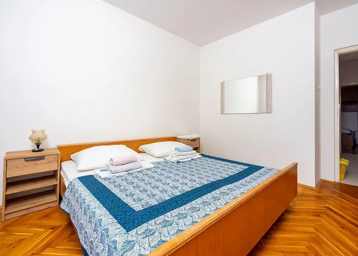 Komfortables Nur 400 Meter Zum Mit Meerblick, Grillbereich, Klima Apartmán