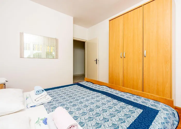 Komfortables Nur 400 Meter Zum Mit Meerblick, Grillbereich, Klima * Crikvenica