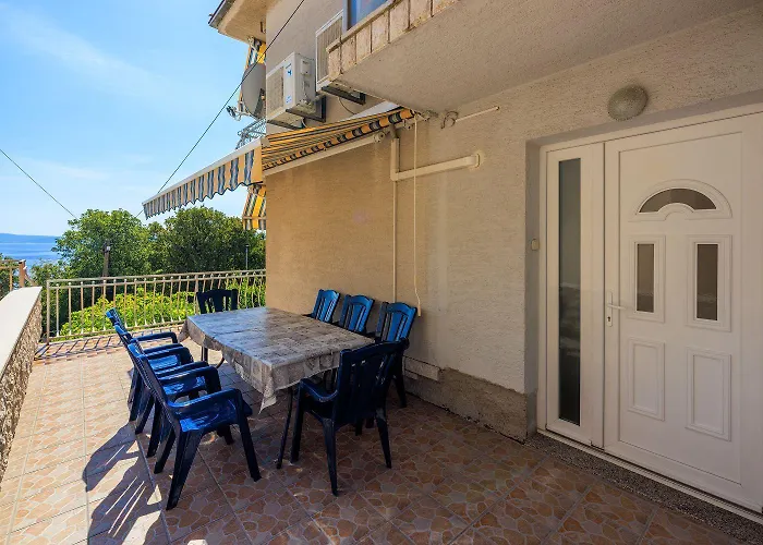 Komfortables Nur 400 Meter Zum Mit Meerblick, Grillbereich, Klima Crikvenica